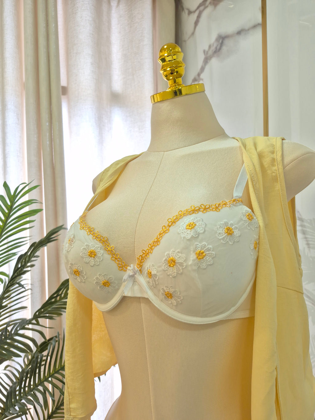 Yellow Bow Short Set With Bra