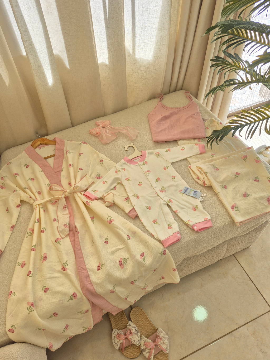 MOM & BABY Tulip Matching Set 4pcs